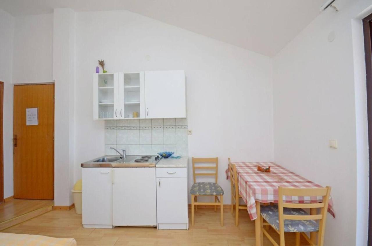 Apartments And Rooms Barbara Lastovo Exterior photo